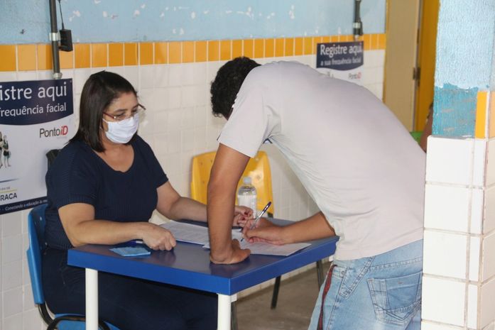 Alunos de mais de 50 unidades de ensino de Arapiraca já receberam kits nutricionais