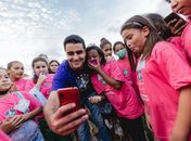 Prefeito JHC prestigia alunas da rede municipal no evento de futebol CBF Social