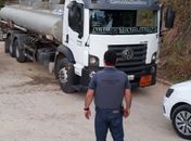 Tanque flagrado pelos policiais