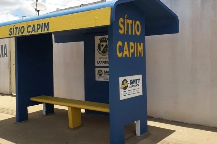 Prefeitura de Arapiraca instala 24 abrigos de concreto em paradas de ônibus do município