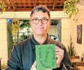 De Arapiraca para o mundo: Victor Yves lança livro sobre 70 anos de capas de cordel em São Paulo e Recife e conquista repercussão internacional