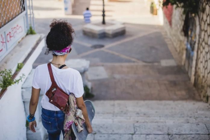 A barreira da desigualdade: jovens alagoanos enfrentam caminho estreito para mudar de vida