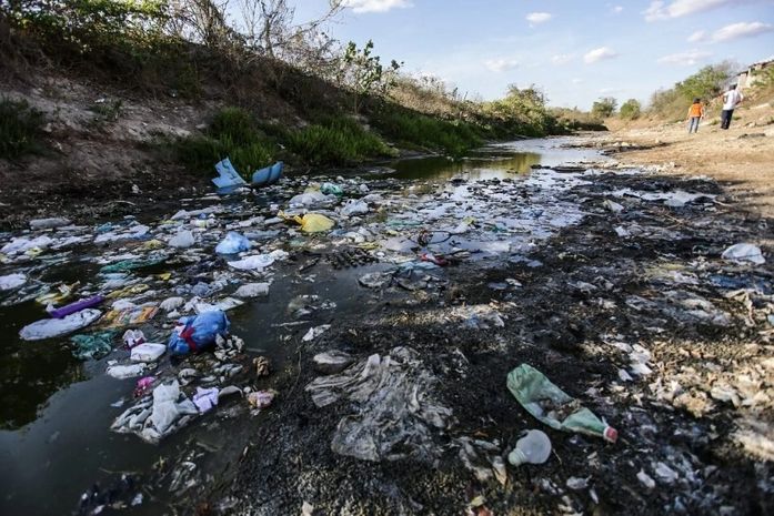 Levantamento aponta que apenas 16,18% dos esgotos de Alagoas recebem tratamento adequado