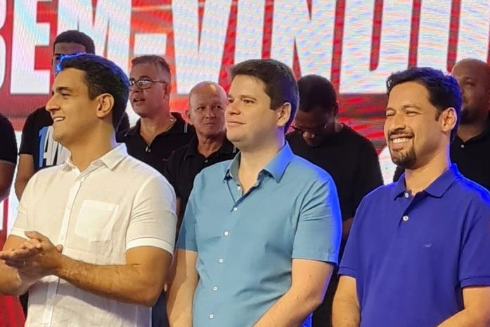 Rodrigo Cunha prestigia lançamento de pré-candidatura de Davi Davino Filho ao Senado