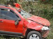 Homem fica ferido após carro cair em ribanceira na AL 145 em Água Branca