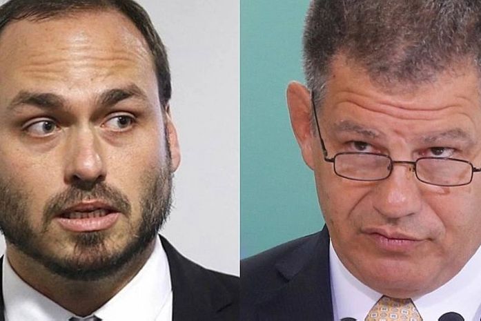 Carlos Bolsonaro disse que secretário-geral da Presidência da República, Gustavo Bebianno, mentiu sobre contatos com o presidente.