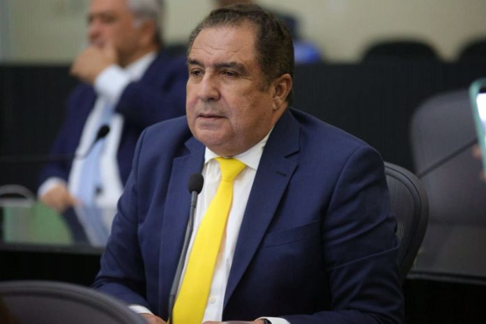 Inácio Loiola homenageia Senador Rui Palmeira pelos 43 anos de emancipação política