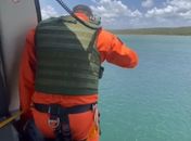 Bombeiros realizam buscas aéreas por homem desaparecido no Rio São Francisco, em Belo Monte