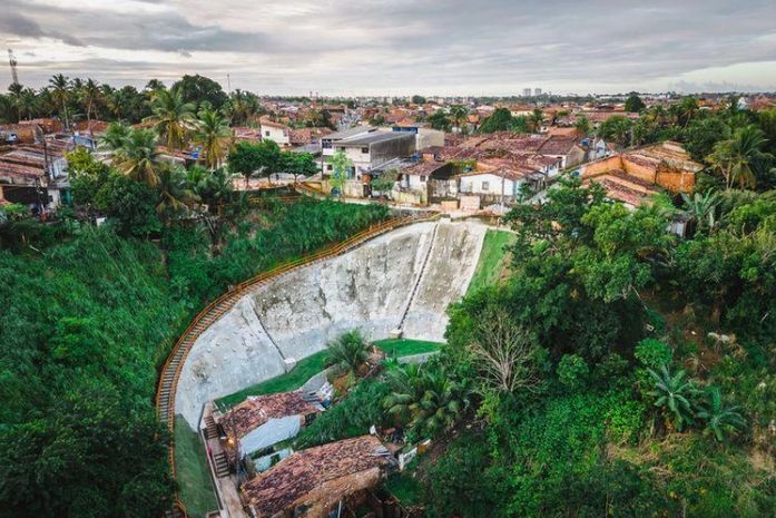 Programa de contenção de encostas atende 41 áreas de risco em Maceió