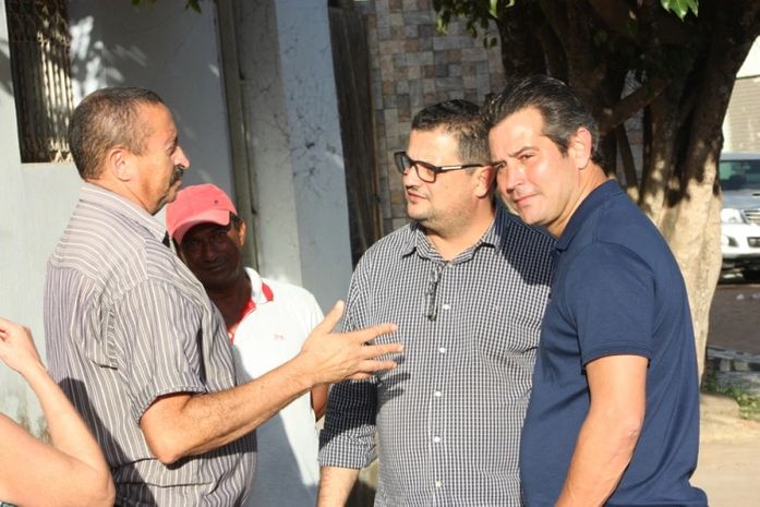 Dr. Fábio (meio) ao lado do ministro Quintella (à direita)