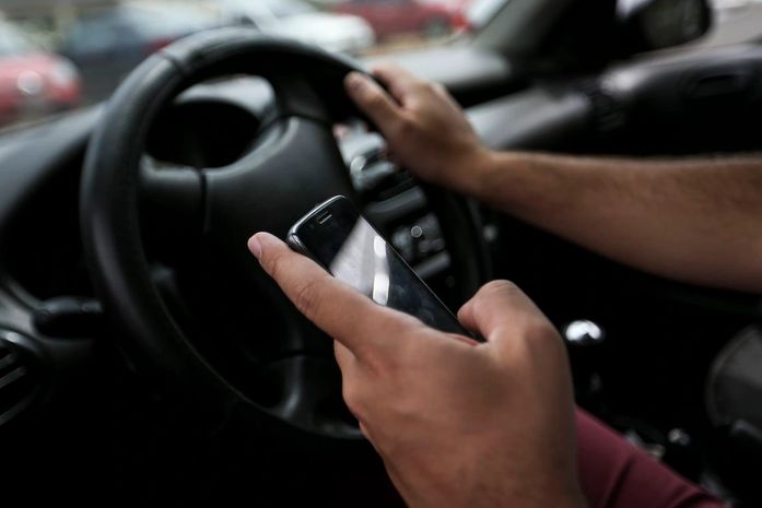 Aplicativo bloqueia ligações e mensagens para celular no trânsito