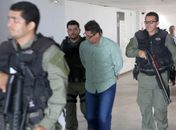 Agnaldo Lopes de Vasconcelos chegando ao Fórum da Capital 