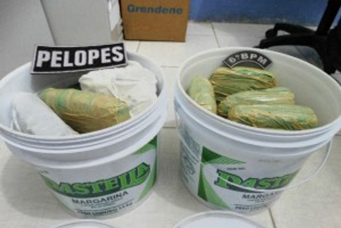 Duas mulheres são presas com mais de 10 quilos de maconha