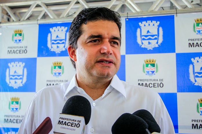 Prefeitura lança editais para obras do Revitaliza Maceió