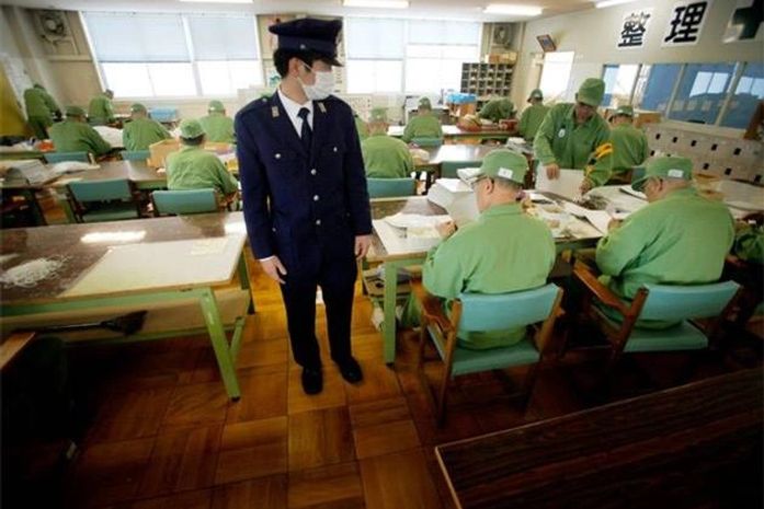 Atenção BBC, Globo e Folha: Desarmamento não é responsável pela baixa criminalidade no Japão, mas vocês sabem muito bem disso!