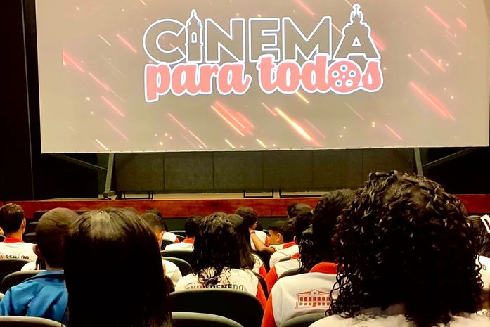 Escolas no Cinema: Prefeitura de Penedo leva alunos da rede pública municipal de ensino ao Cine Penedo