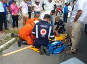 Colisão entre carro e moto deixa um homem ferido