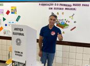 Rafael Brito vai às urnas e afirma estar confiante com resultado: "A expectativa é muito positiva"