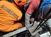 

Homem fica ferido após prender pé em elevador, em prédio na Ponta Verde; bombeiros realizaram o resgate