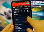 Governo deve exigir que bets tenham registro dos apostadores
