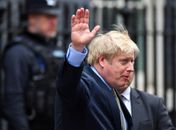 Premiê britânico Boris Johnson é internado em UTI devido à covid-19