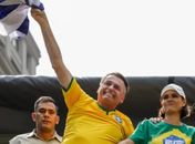 Bolsonaro nega plano de golpe e fala em “passar a borracha no passado”