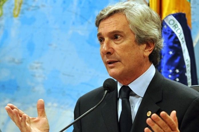 Collor: Se eu der um soco em mim mesmo e doer, eu sou fraco ou forte?