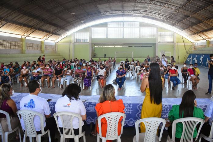 Prefeitura de São José da Laje entrega 150 cartões do Cria e kits de enxoval às mães cadastradas no programa; evento contou com Fabiana Pessoa