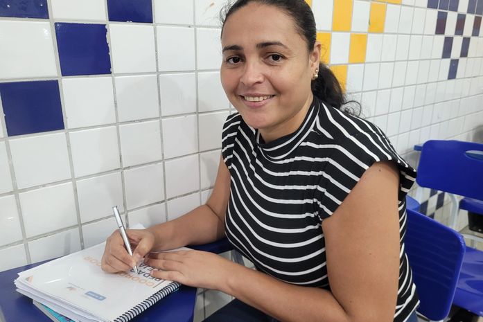 Seduc inicia matrículas do Ensino para Jovens e Adultos