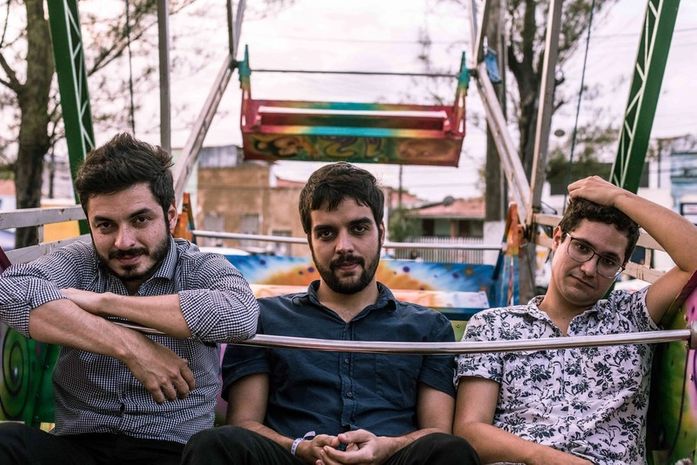 Pioneira do indie rock em Alagoas, Super Amarelo lança seu primeiro disco com show no Orákulo