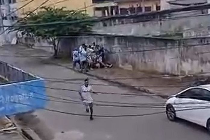 Torcedor é agredido antes de partida do CSA em Maceió