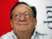 Roberto Gomes Bolaños, o criador dos seriados Chaves e Chapolin (Foto: Francisco Vega/AFP)