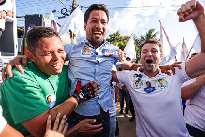 Rodrigo Cunha e Luciano Barbosa lideram mais uma carreata da vitória em Arapiraca