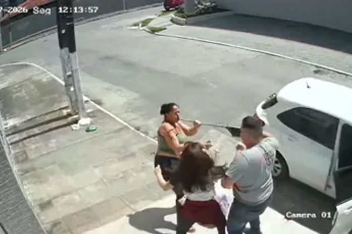 Dois suspeitos de tentar assaltar mãe e filha na Gruta são presos; terceiro está foragido