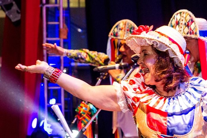 Baile Seresteiros da Pitanguinha