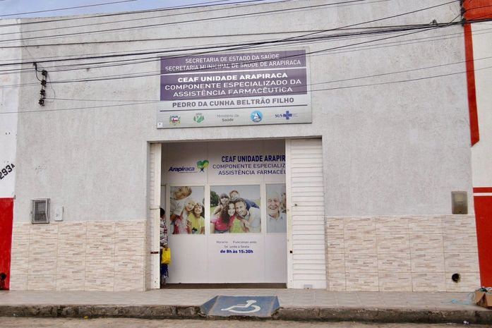 Disponibilidade de medicamentos especializados de alto custo a população arapiraquense, acaba com a máfia e quadrilhas que vivem pedindo dinheiro nas redes sociais