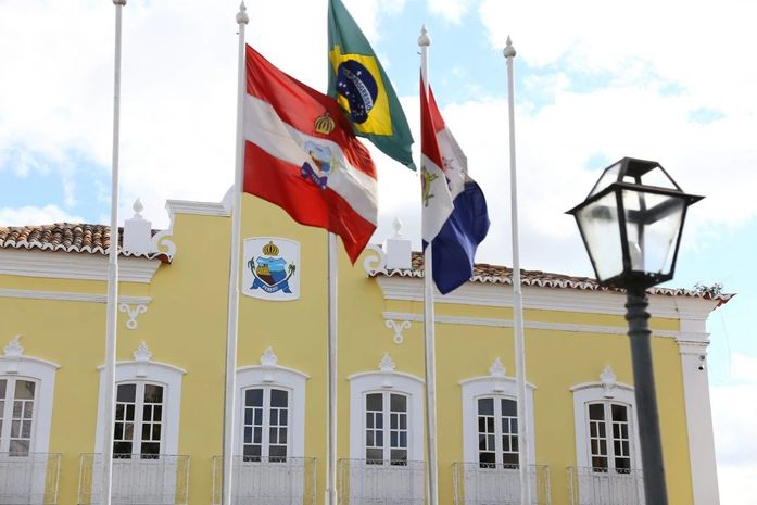 Prefeitura de Penedo divulga pagamento do salário de outubro e pontos facultativos