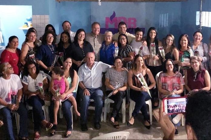 Senador Renan Calheiros participa de evento em homenagem as mães em Arapiraca