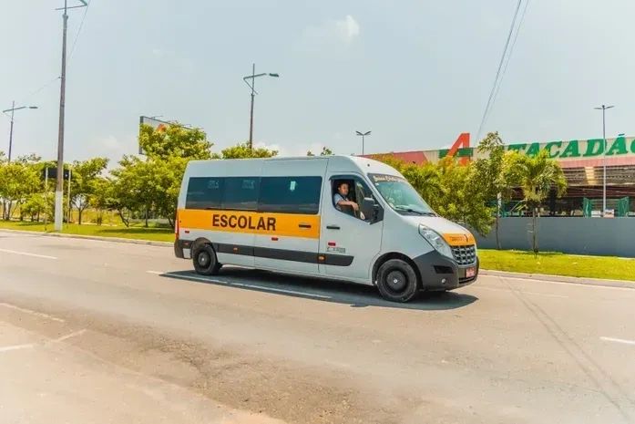 Transporte escolar da rede pública municipal é retomado nesta quinta-feira