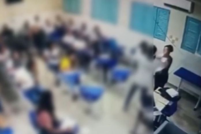 Câmera flagra aluno agredindo professora dentro de sala de aula no interior de AL; veja o vídeo