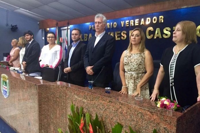 Vice-prefeito Yale prestigia homenagens a colunistas sociais arapiraquenses