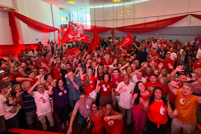 Corações petistas batem forte em Alagoas com lançamento de Edinho Silva e Dafne Orion

