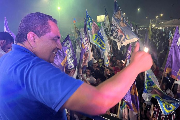 Inácio Loiola e prefeito Tiago Freitas realizam carreata em Piranhas com Paulo Dantas e Renan Filho⠀