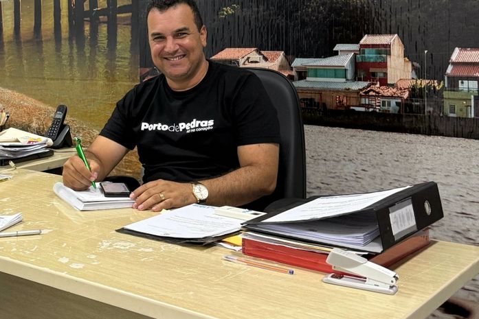 Prefeito Allan de Jesus sanciona lei que garante adicional financeiro a agentes de saúde e de combate a endemias