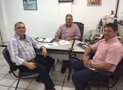 Prefeito George Clemente se reúne com diretor da Santa Casa de São Miguel para discutir sobre possível curso de Medicina