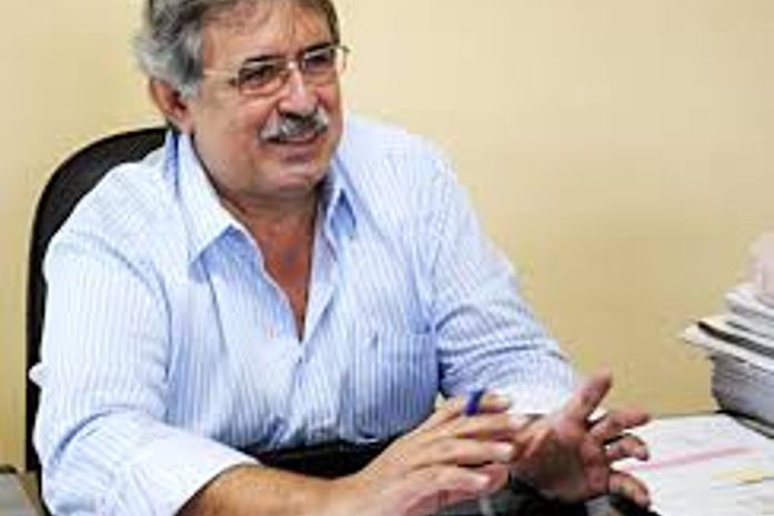 Ricardo Teófilo recebe alta do Hospital do Coração