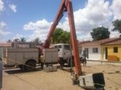 Acidente com guindaste deixa duas pessoas feridas em Pão de Açúcar