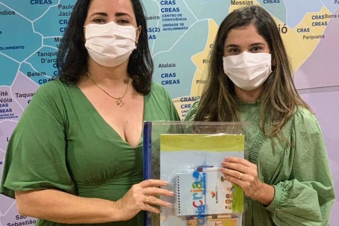 Fabiana Pessoa recebe secretária arapiraquense e discute melhoria de políticas assistenciais no município