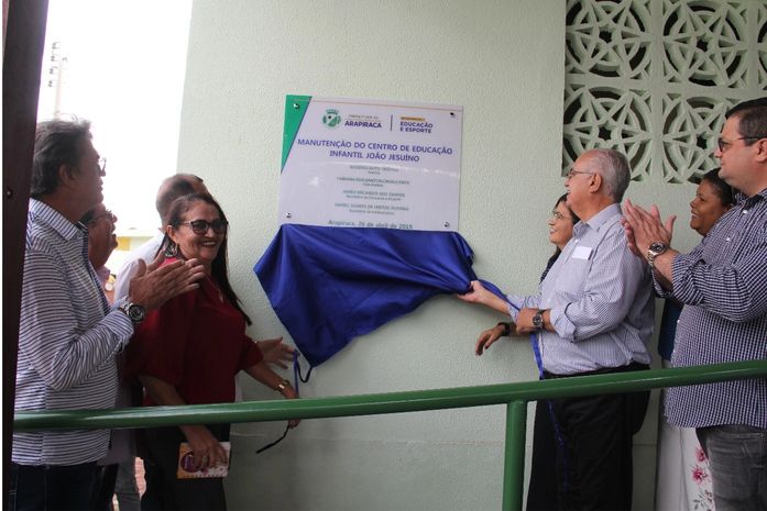 Prefeito Rogério Teófilo entrega creche do Cangandu revitalizada