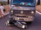Homem morre e mulher fica ferida após colisão em Junqueiro